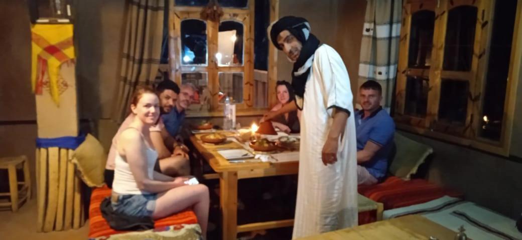 Riad Pizzeria Marhaba Akhendachou n'Ait Ouffi Buitenkant foto