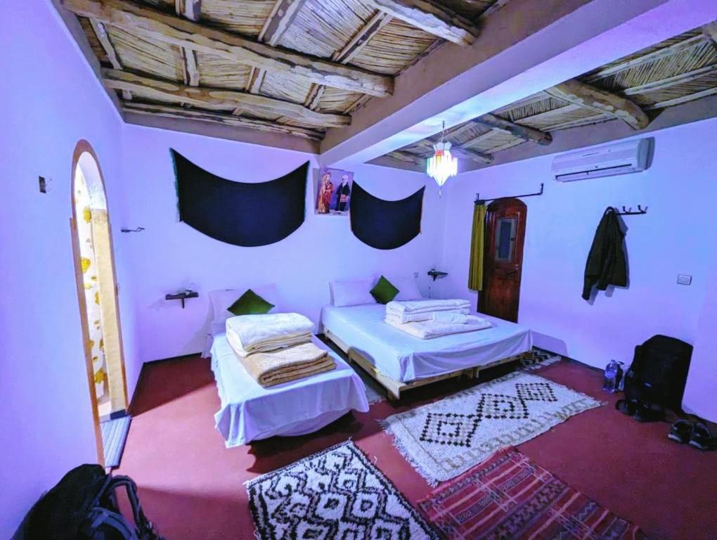 Riad Pizzeria Marhaba Akhendachou n'Ait Ouffi Buitenkant foto