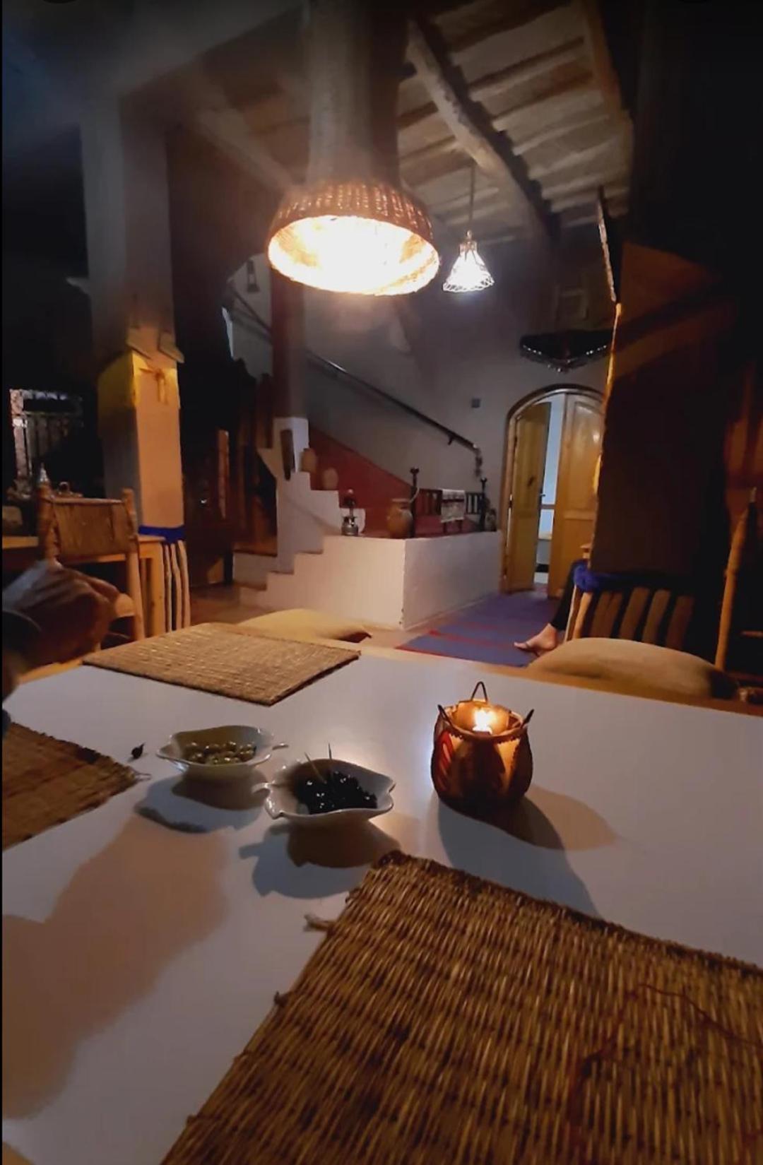 Riad Pizzeria Marhaba Akhendachou n'Ait Ouffi Buitenkant foto