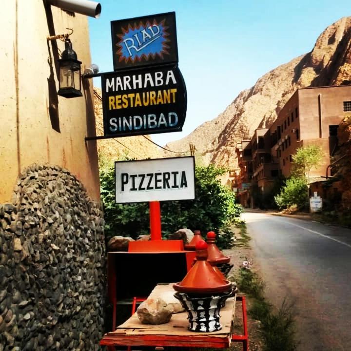 Riad Pizzeria Marhaba Hotel Akhendachou n'Ait Ouffi Buitenkant foto